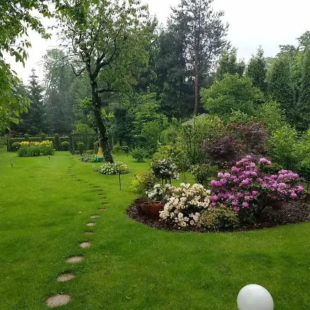 Kwiatowe Zacisze Villa *
