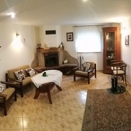 Kwiatowe Zacisze Villa *
