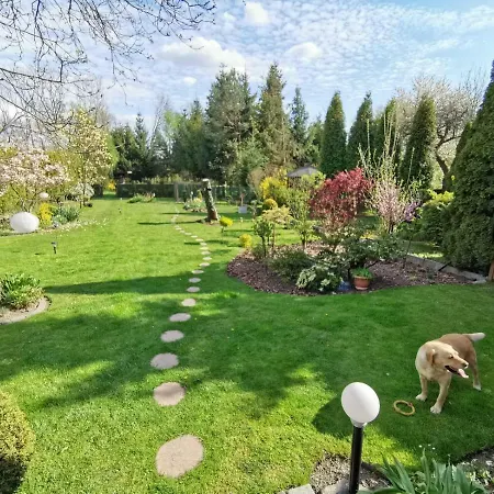 Kwiatowe Zacisze Villa *